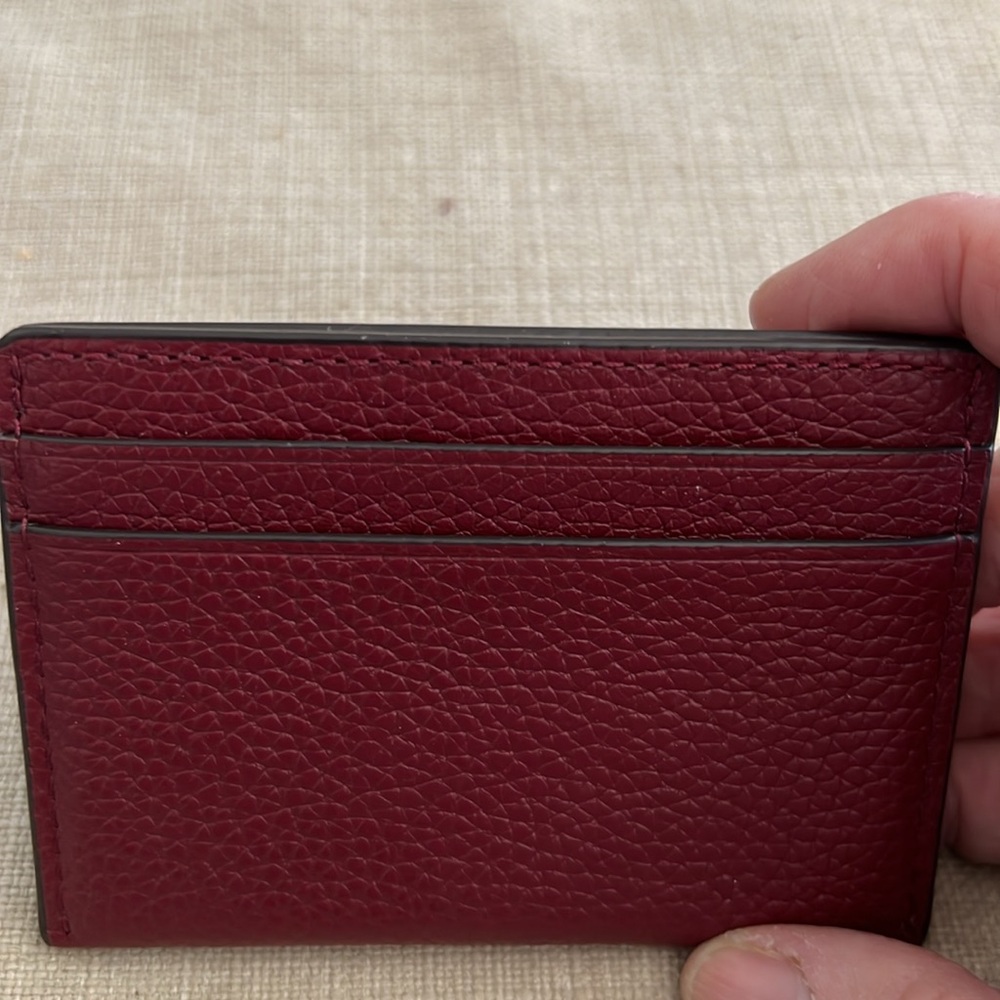 MICHAEL KORS
Reed Large Pebbled Leather Card Holder Case Wallet
DARK CHERRY
NWOT - Picture 3 of 7